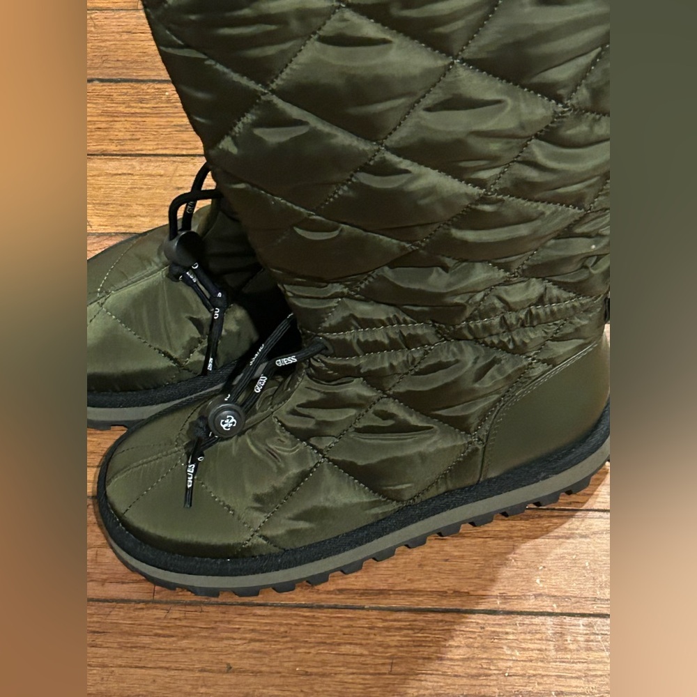 Guess Olive Green Quilted Winter Boots size 7.5 new - Picture 5 of 16